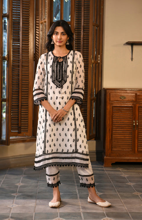 Sanaz Set